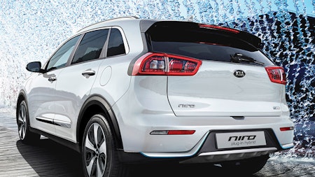 KIA NIRO AVAILABLE AT SUTTON PARK GROUP WINS BEST HYBRID IN DIESELCAR AND ECOCAR TOP 50