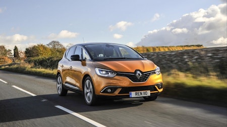 RENAULT ANNOUNCES NEW EASYLIFE VERSION LINE-UP ON SCENIC, GRAND SCENIC AND KOLEOS