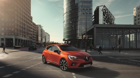 ALL-NEW RENAULT CLIO WINS THE SUN LEGEND AWARD AT THE MOTOR AWARDS 2019