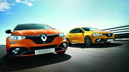 THE NEW RENAULT MÉGANE R.S. 300 AND R.S. TROPHY NOW AVAILABLE TO ORDER IN THE UK