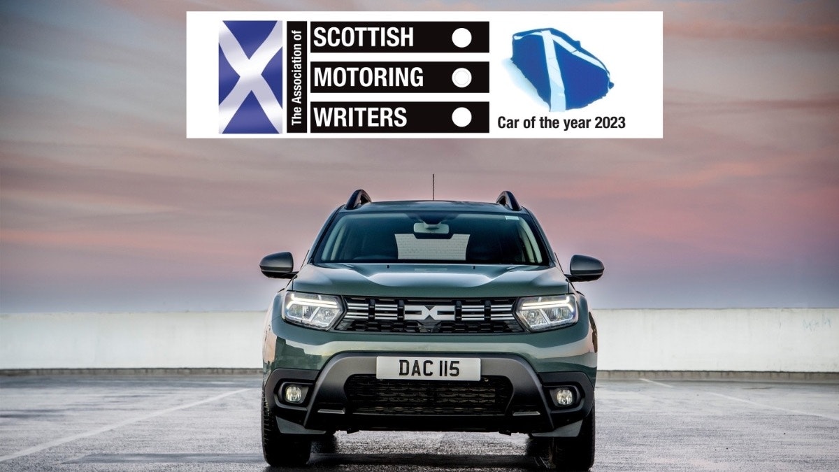 DACIA DUSTER NAMED BEST SMALL CAR / SUV