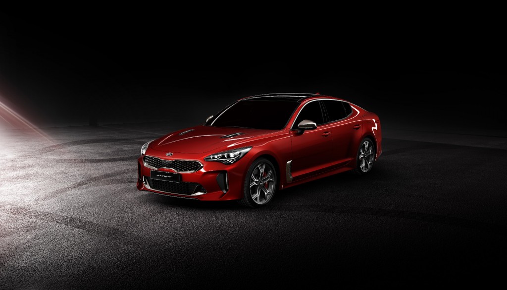 STUNNING KIA STINGER GRAN TURISMO TO COST FROM £31,995