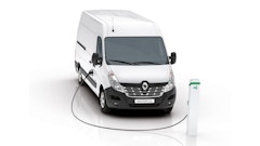 FIRST RENAULT MASTER Z.E. IN EUROPE DELIVERED TO POSTNL IN THE NETHERLANDS