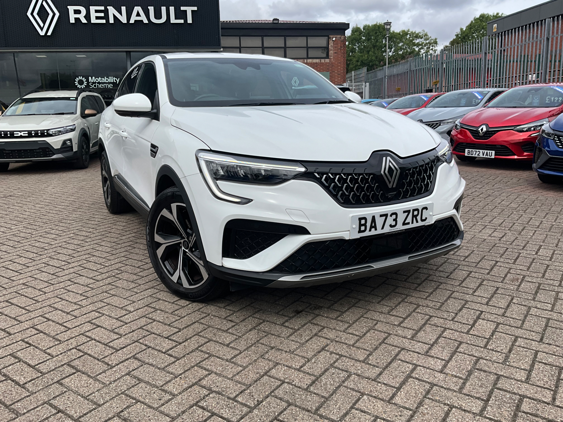Renault Arkana listing photo