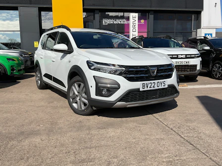 2022 DACIA JOGGER 1.0 TCE COMFORT MPV 5DR PETROL MANUAL PETROL MANUAL 17,304 MILES 2022... photo