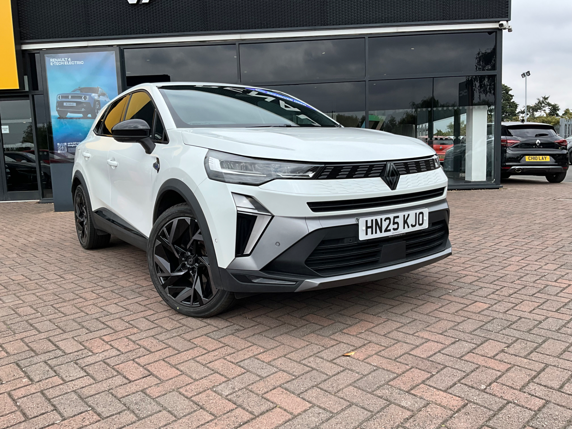 Renault Symbioz listing photo