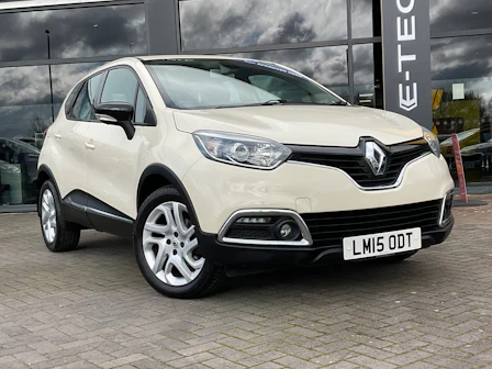 2015 CAPTUR 1.5 DCI ENERGY DYNAMIQUE MEDIANAV SUV 5DR DIESEL MANUAL DIESEL MANUAL 57,762... photo